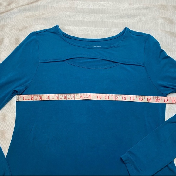 Soft Surroundings Teal Long Sleeve Women’s Small Knit Top w/ front cut-out Soft! - Picture 5 of 10